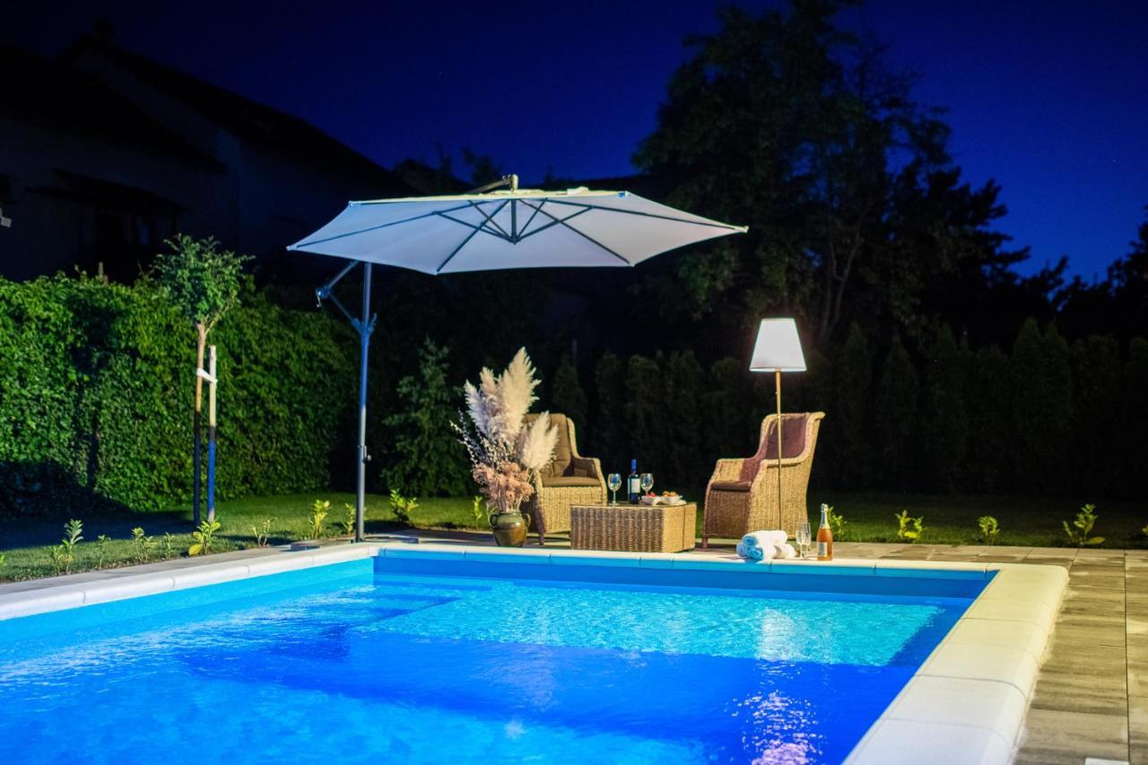Old Town Zagreb Airport Hotel Velika Gorica Luaran gambar